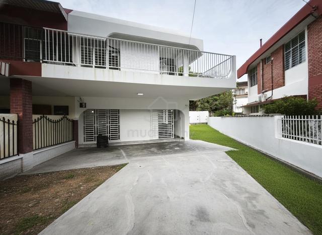 Double semi detached , tanjung bunga, 2820sf 1