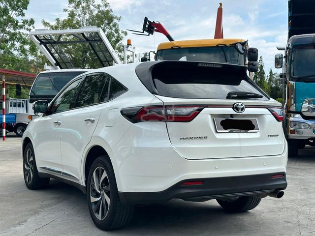 2019 Toyota HARRIER 2.0 LUXURY ASU60 (A) - 4