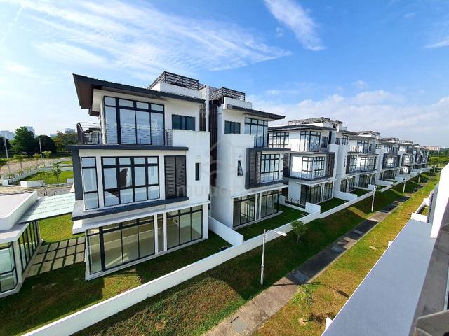 Semi Detached House 3 Storey Presint Putrajaya Modern Design
