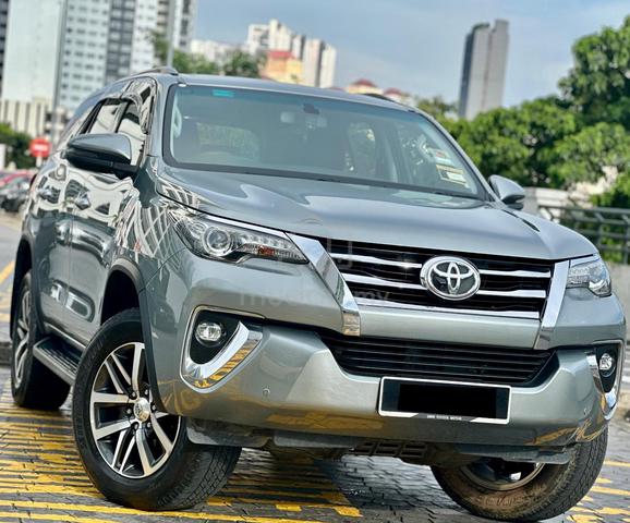 POWERBOOTš„2018 Toyota FORTUNER 2.7 SRZ 360CAMERA - 1