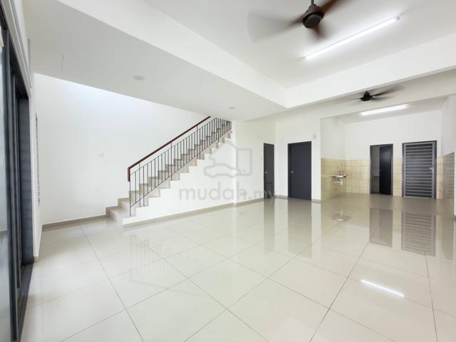 (BRAND NEW) 2 Storey Terrace Mahkota Hills, Bandar Tasik Senangin 1
