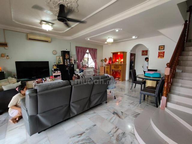 Sri Skudai @ Jln Emas Double storey terrace house Corner Lot For Sales 1