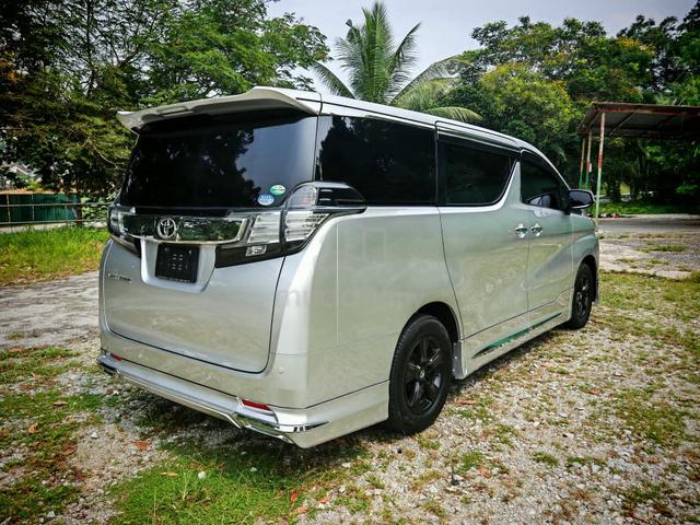 LOAN KEDAI IC SAHAJA. 2017/22 Toyota VELLFIRE 2.5 - 4