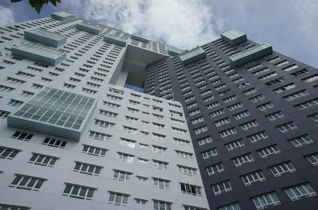 Pearl Regency 1