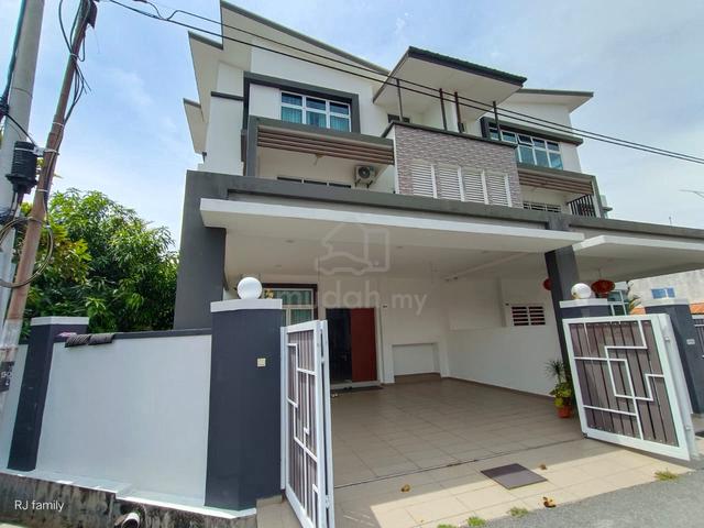 Two & Half Storey Semi Detached for Sale Melaka, Bukit Senjuang, Banda 1