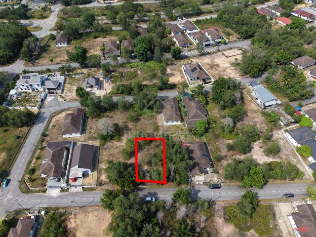 4833sf Bungalow Land Tasik Senangin Mahkota Hills Lenggeng, Freehold 1