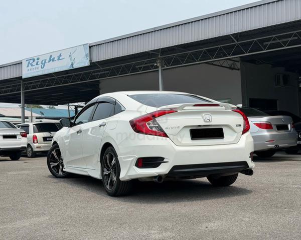 Honda CIVIC 1.5 TC-P (A) - 3