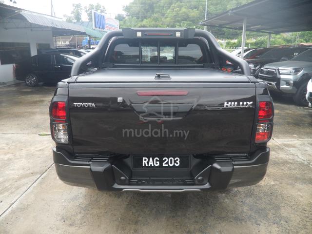 2020 Toyota HILUX 2.8 BLACK EDITION (A) - 4