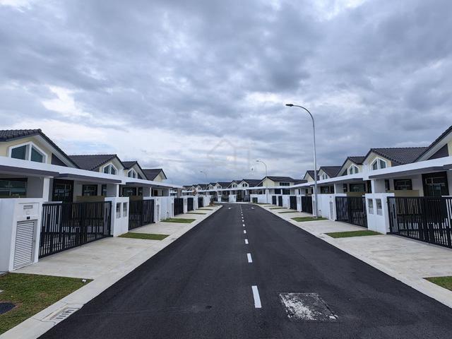 Iconia Taman Impian Emas  24x80 Phase 3 Can Do Consent , Rare Unit 1