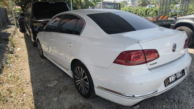 2011 Volkswagen PASSAT 1.8 TSI (CBU) (A) - 2