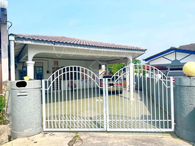 [RENOVATED + ENDLOT] Teres Satu Tingkat @ Bukit Bendera 1A 1