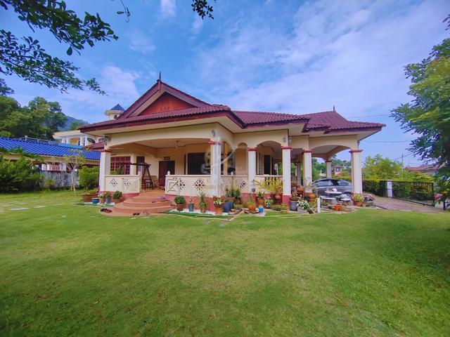 Banglo Setingkat Di Taman Chendering Utama Sebelah Istana SYARQIYYAH 1