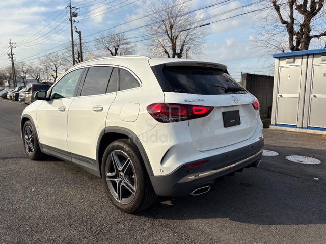 2021 Mercedes Benz GLA180 (CBU) 1.3 (A) - 4