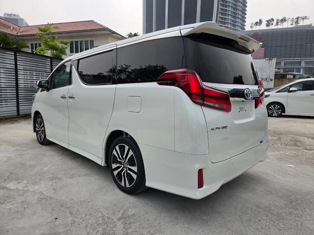 Sunroof 2022 Toyota ALPHARD 2.5 SC 25k mileage - 2