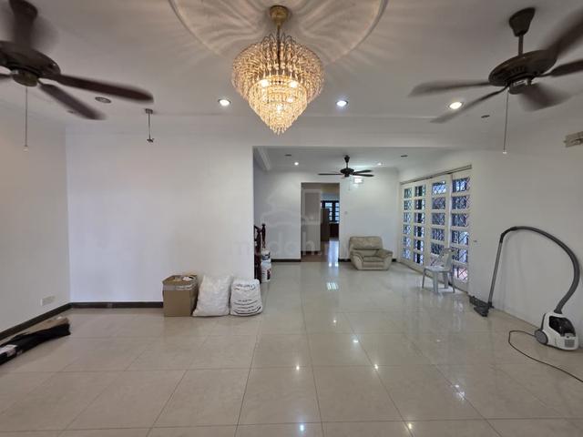 Batu Uban Gelugor / 2 Storey Semi Detached / Partly Furnished 1