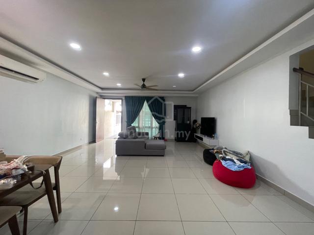 GROUND FLOOR TOWNHOUSE RENOVATED Bandar Puteri Bangi 1