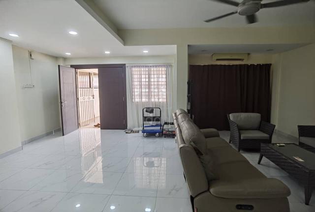 FOR SALE Puchong Hartamas Double Storey Terrace House DIRECT OWNER 1