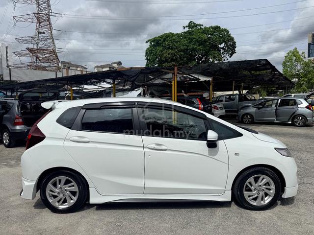 Honda JAZZ 1.5 E (A) LADY OWNER WITH BODYKIT - 5