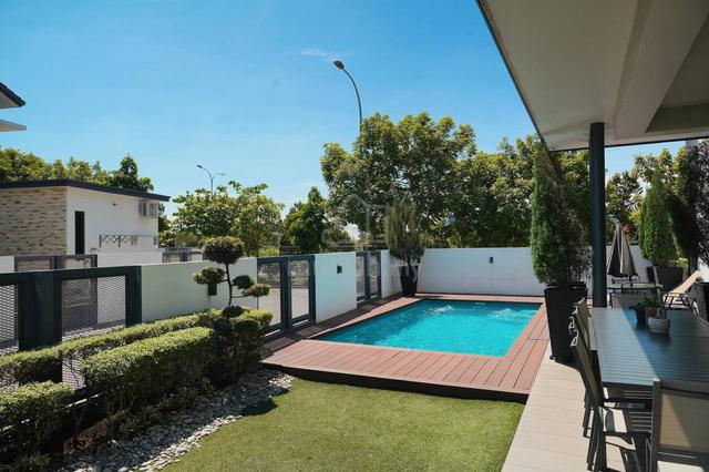 END LOT ATHIRA FURNISHED with SWIMMING POOL 3293sqft 1