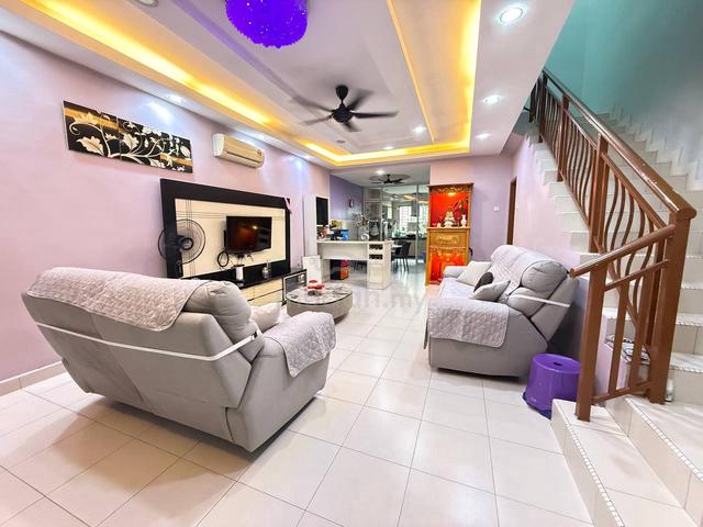 Sierra Perdana. Double storey terrace house. Renovated, cheap 1