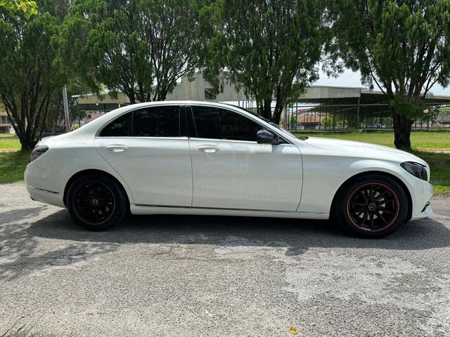 2015 Mercedes Benz C200 AVANTGARDE (CBU) 2.0 (A) - 3