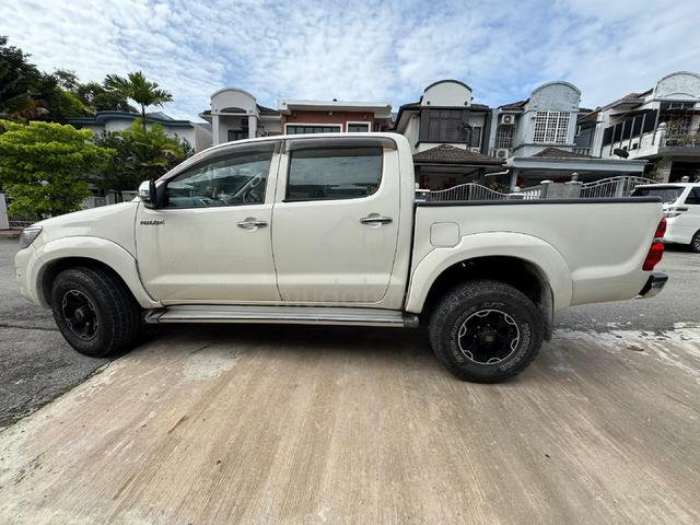 2013 Toyota HILUX 2.5 G VNT (A) - 3