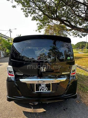 2010 Honda FREED 1.5 E (A) - 3