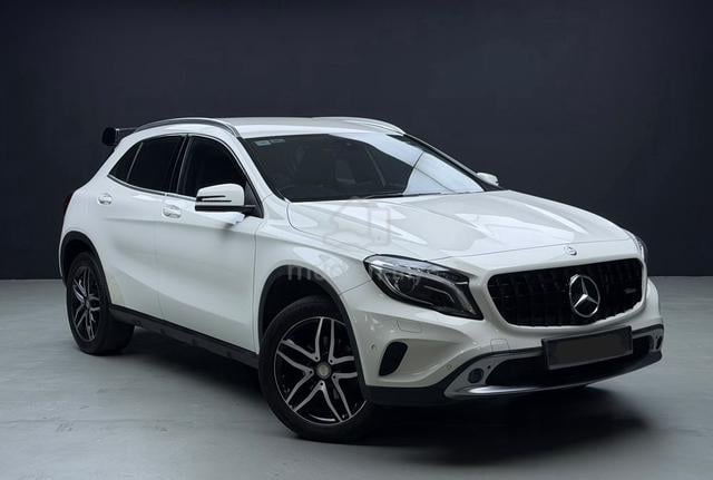 MI-89K 2016 Mercedes Benz GLA200 1.6 TURBO (A) FSR - 1