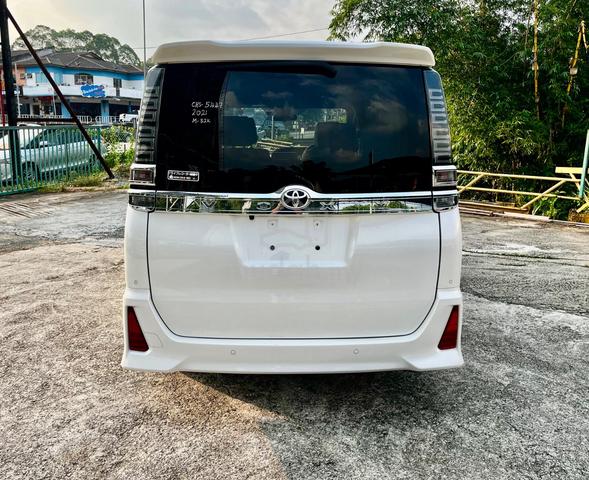 2021 Toyota VOXY 2.0 ZS KIRAMEKI 3 OFFER FULLOAN - 4