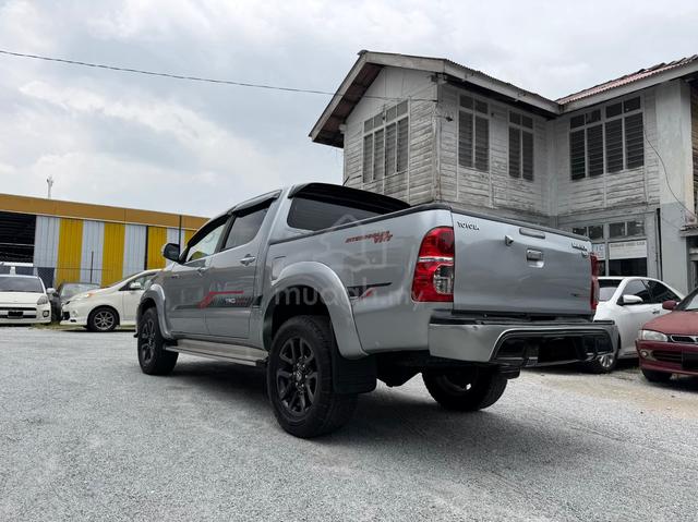 2013 Toyota HILUX 2.5 G VNT (A) - 3