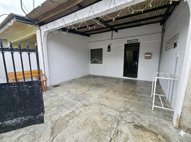 Double Storey Jalan Cempaka - Plentong - 2Bilik - Non Bumi - Freehold 1