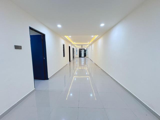 SUPER LARGE SINGLE STOREY Jalan Gajus Taman Tampoi Johor Bahru 3