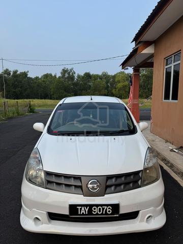 2010 Nissan GRAND LIVINA 1.6 IMPUL (A) - 4
