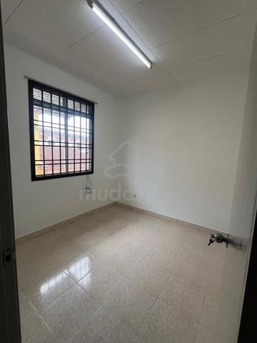 Bestari Indah Double Storey House Unfurnished @ Ulu Tiram 3