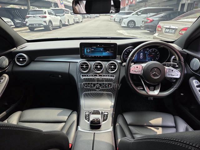 2018 Mercedes Benz C300 2.0cc AMG (FREE 2 YR WRTY) - 4