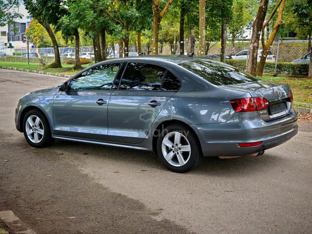2015 Volkswagen JETTA 1.4 TSI (CKD) (A) - 2