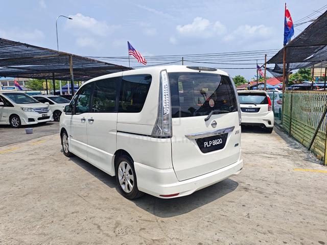 2013 Nissan SERENA FULL SPEC 2.0 (AUTO) - 3