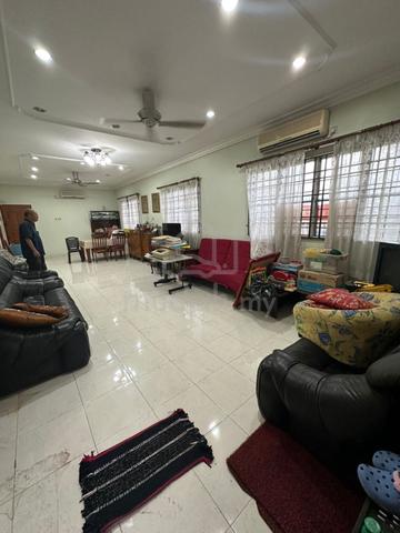 Single Storey Bungalow With Big Compound At Gelugor 1