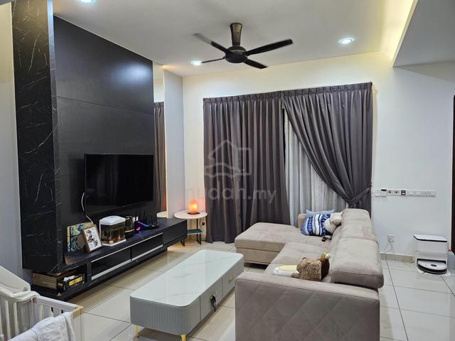[ Fully Renovation Double Storey Terrace House @Eco Meadows Forsale] 1