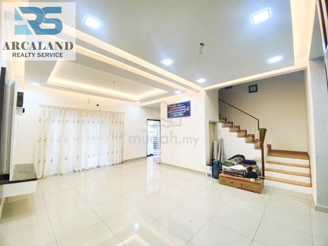 Renovated + Facing Open + Double Storey Mahkota Hills, Lenggeng 1