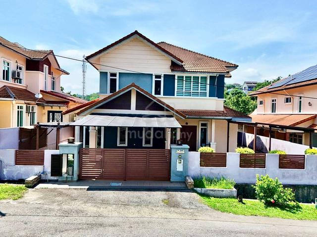 RENOVATED!! Double Storey Bungalow Sungai Merab Kajang 1