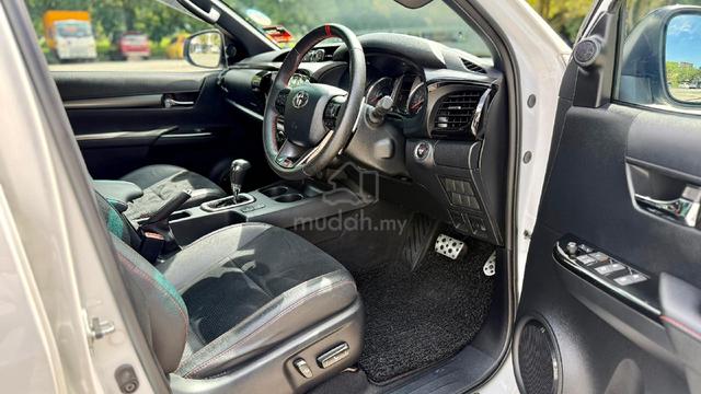 2024 Toyota HILUX 2.8 GR SPORT (A) - 5
