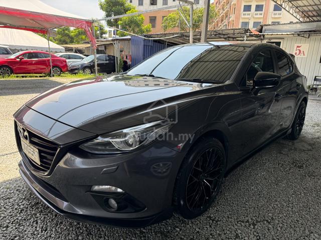 Mazda 3 2.0 SKYACTIV (A) HATCHBACK LEATHER PADDLE - 3