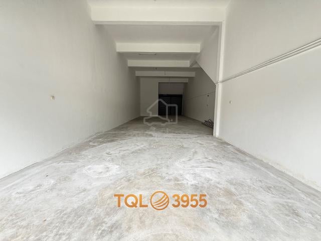 Low Affordable Newly Refurbish 2-Storey Link Factory Air Hitam Klang 1