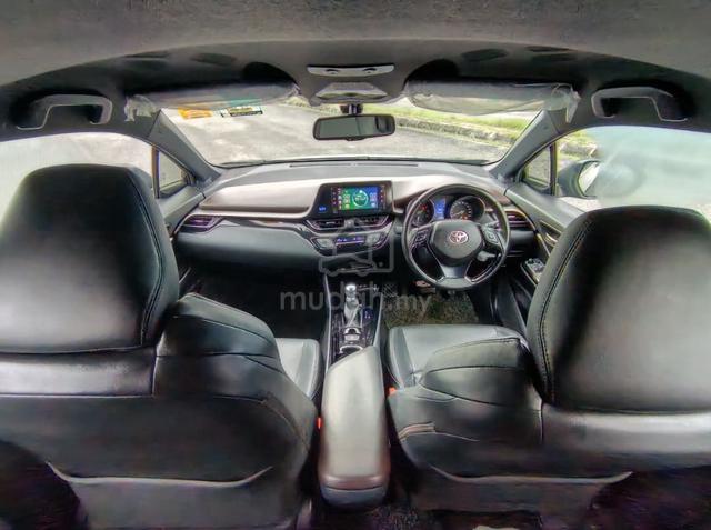 Toyota C-HR 1.8 (A) SUPER TIPTOP 1 LADY OWNER - 5