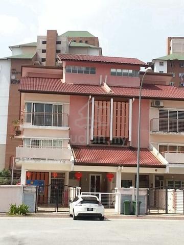 2sty Town House, Kepong, Sri Utara Kip, Gated Guarded 1