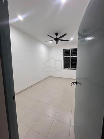 Double Storey Terrace House 1