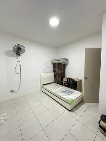Uni Square Apartment Female Room For Rent Opposite Unimas, Samarahan 1