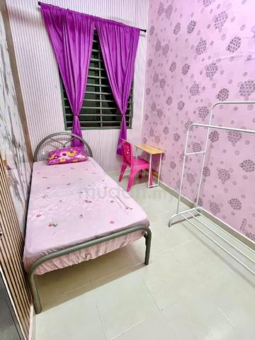 single room for woman only 1