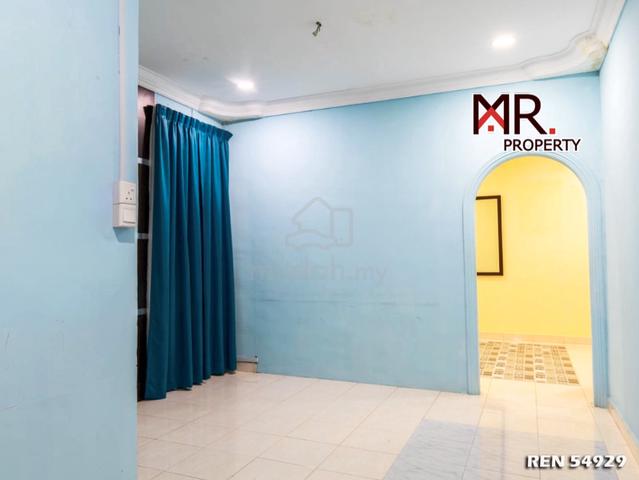 FULLY RENOVATED Single Storey Semi-D Bandar Puteri Jaya FOR SALE 1